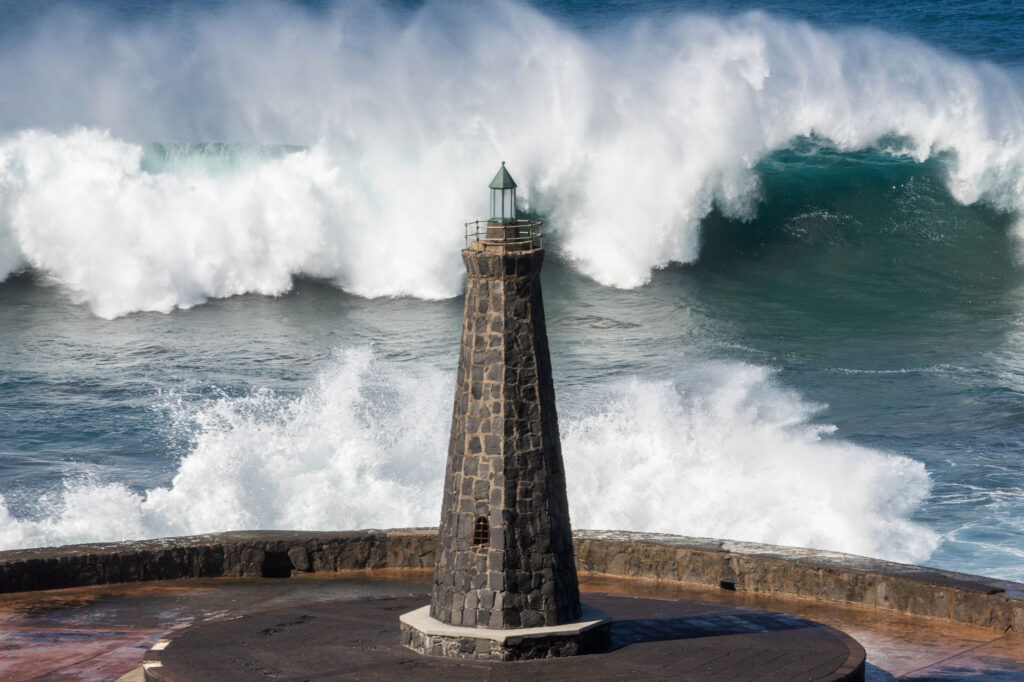 Natural Baths Bajamar Giant wave and lighthouse